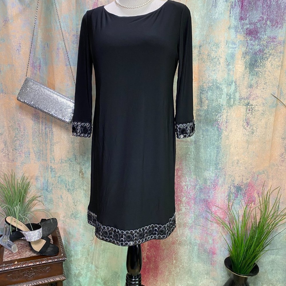 📌Tiana B. 70s Style Beaded Trim Shift Dress